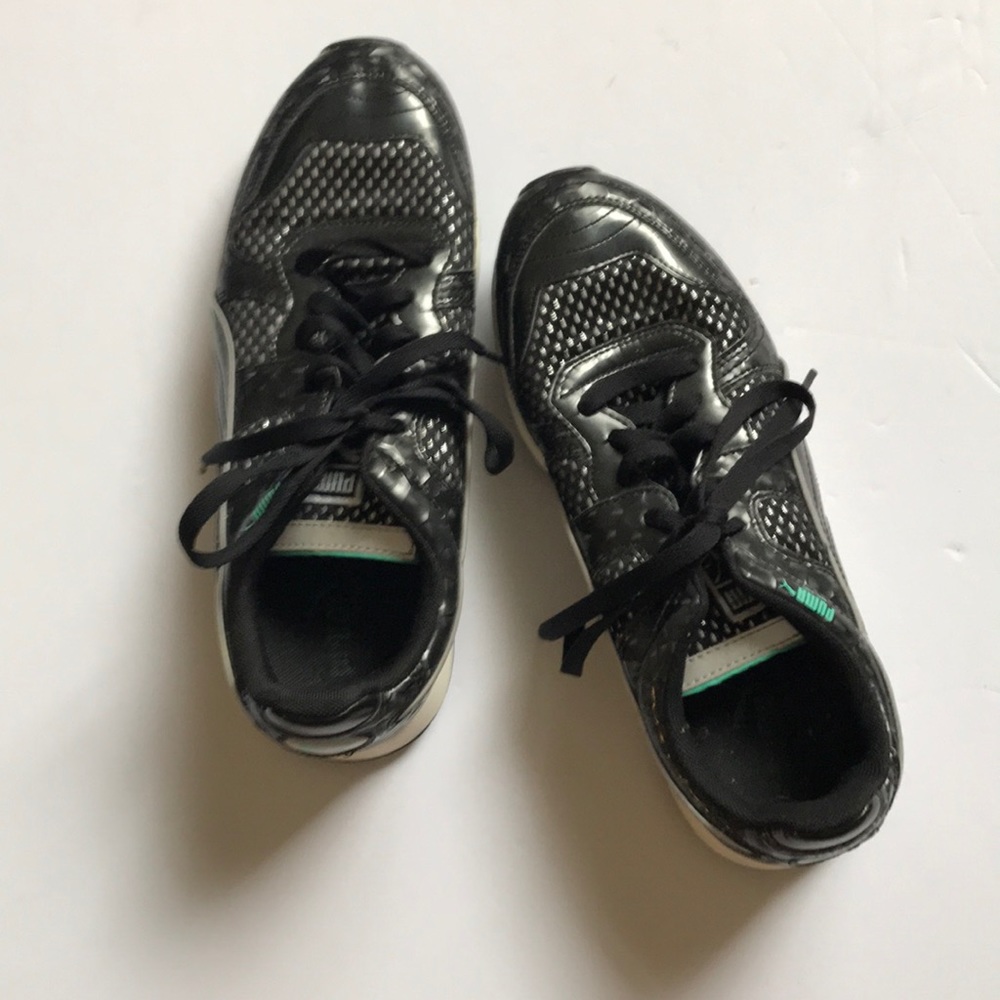 Puma r system black iridescent aqua worn once 81/2